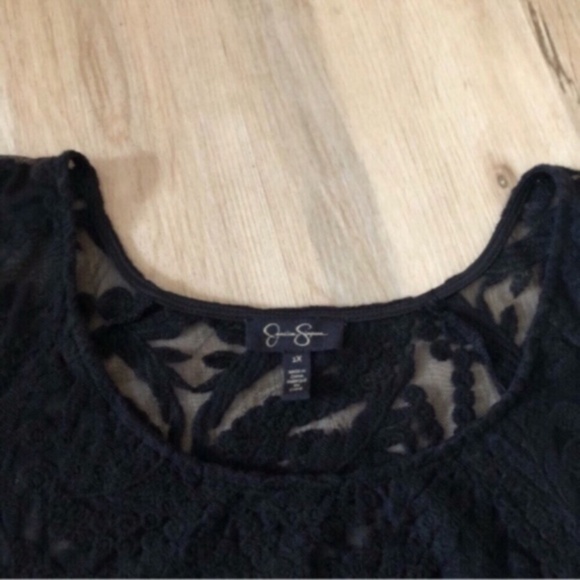 Jessica Simpson Black Lace Short Sleeve Top - Picture 2 of 8
